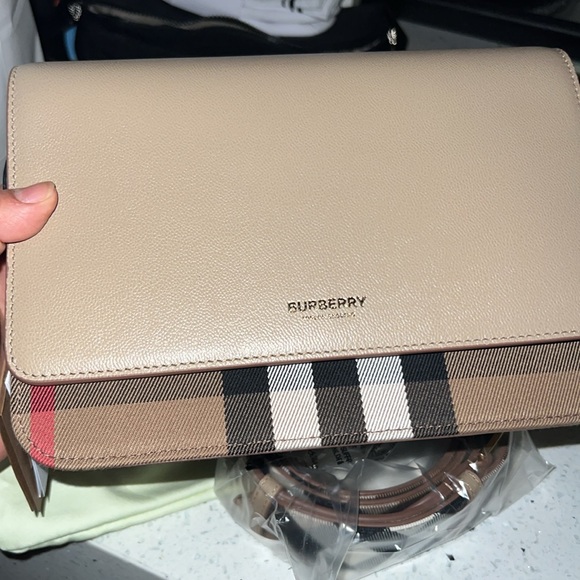 Burberry crossbody bag - Picture 4 of 10